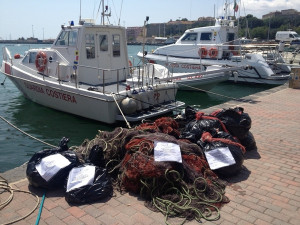 Sequestrati attrezzi da pesca illegali nell'Area Marina di 'Capo Rizzuto'