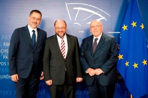 Mario Oliverio con Schultz e Pittella