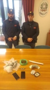 Arrestati due crotonesi per detenzione e spaccio di droga